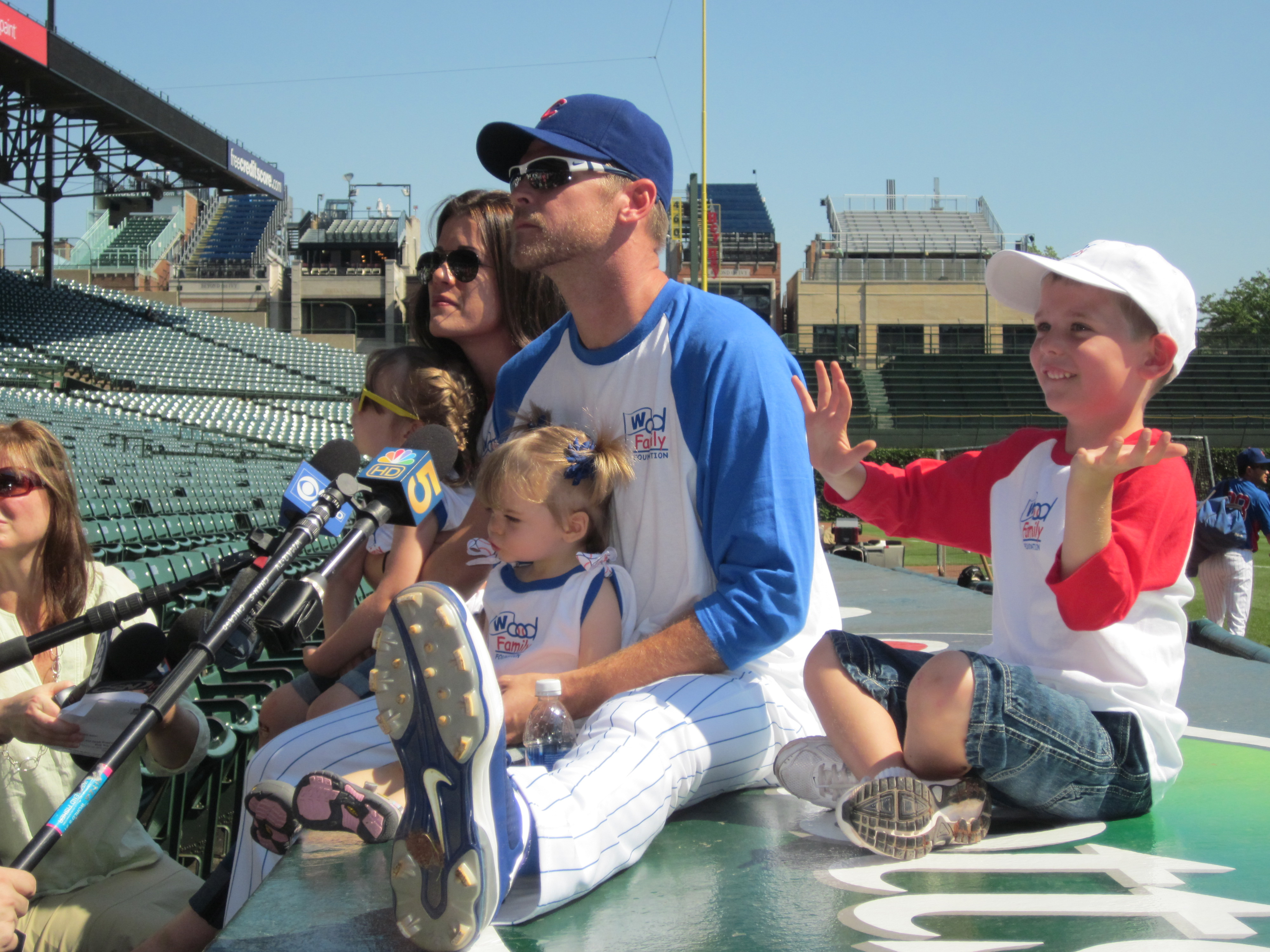Kerry Wood Wants to Pitch for the Cubs Next Year and Other Bullets -  Bleacher Nation