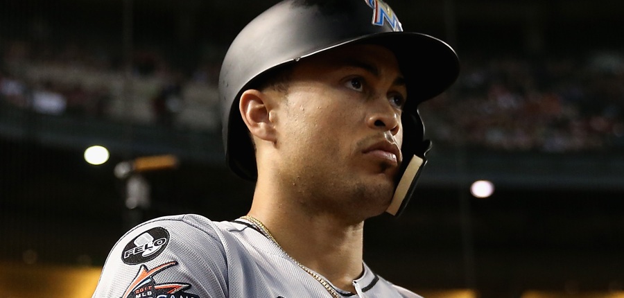 Marlins' Giancarlo Stanton can opt out after sixth year of new deal