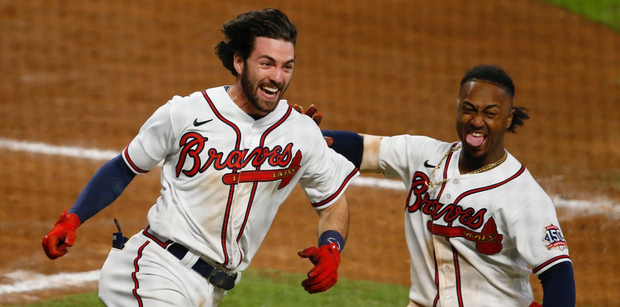 Is Dansby Swanson the Best Free Agent Shortstop Available in 2023? - Stadium