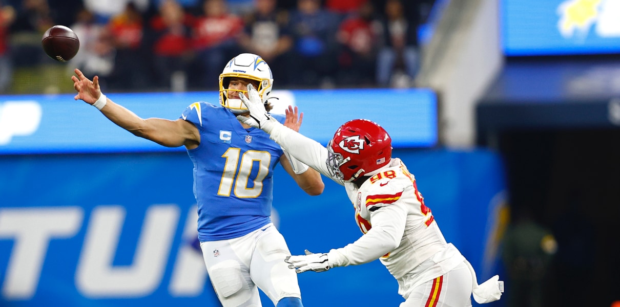 Thursday Night Football: Chargers at Chiefs (7:15 CT) - Lineups, Broadcast  Info, Game Thread, More - Bleacher Nation