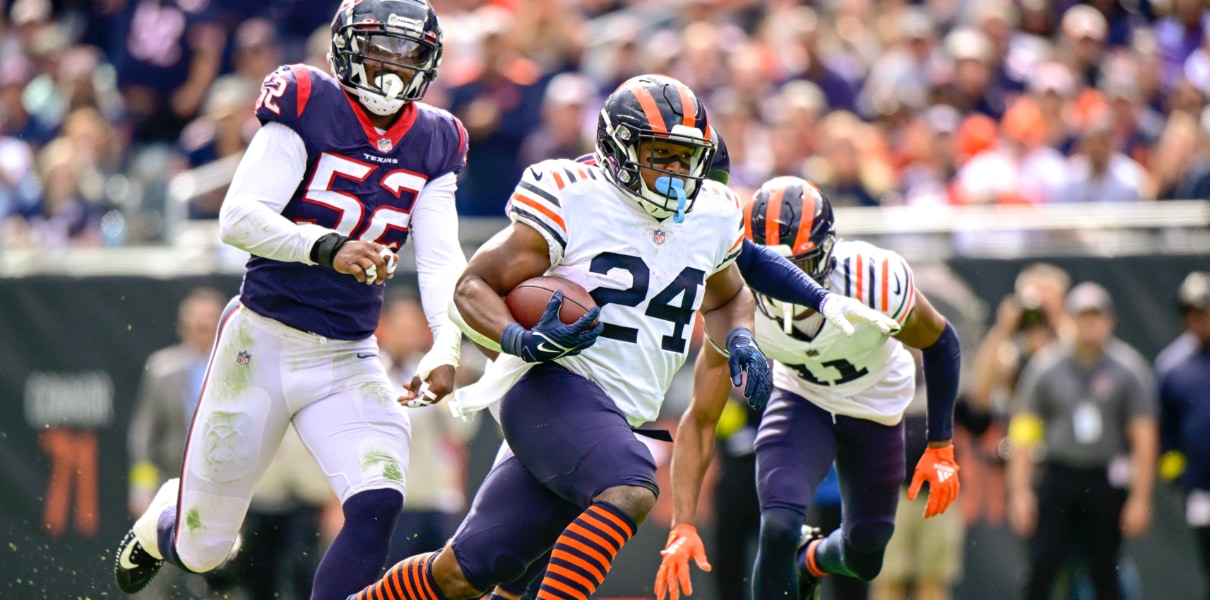 Late Interceptions Seal Sloppy Win Against the Bears - The New