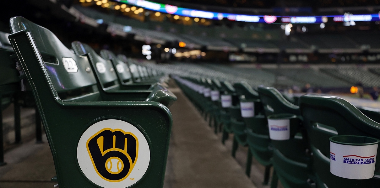 Milwaukee Brewers reportedly threaten relocation & join A's in MLB