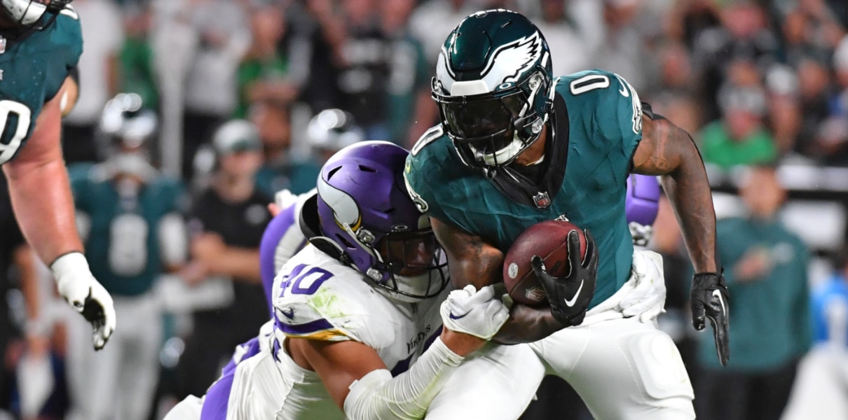 Rachaad White Fantasy Week 3: Projections vs. Eagles, Points and Stats,  Start or Sit - Bleacher Nation
