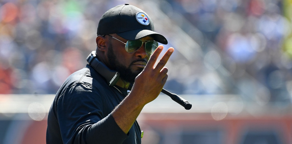Sep 24, 2017; Chicago, IL, USA; Pittsburgh Steelers head coach Mike Tomlin during the second quarter against the Chicago Bears at Soldier Field. Mandatory Credit: Mike DiNovo-USA TODAY Sports