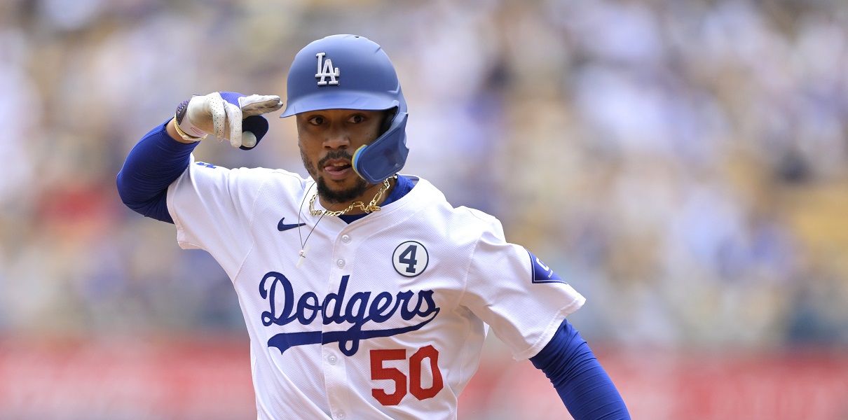 Mookie Betts Dodgers MLB Notes